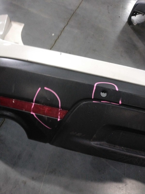 Used Rear Bumper Assembly Rear fits: 2014 Ford Explorer w/o tow package w/o park