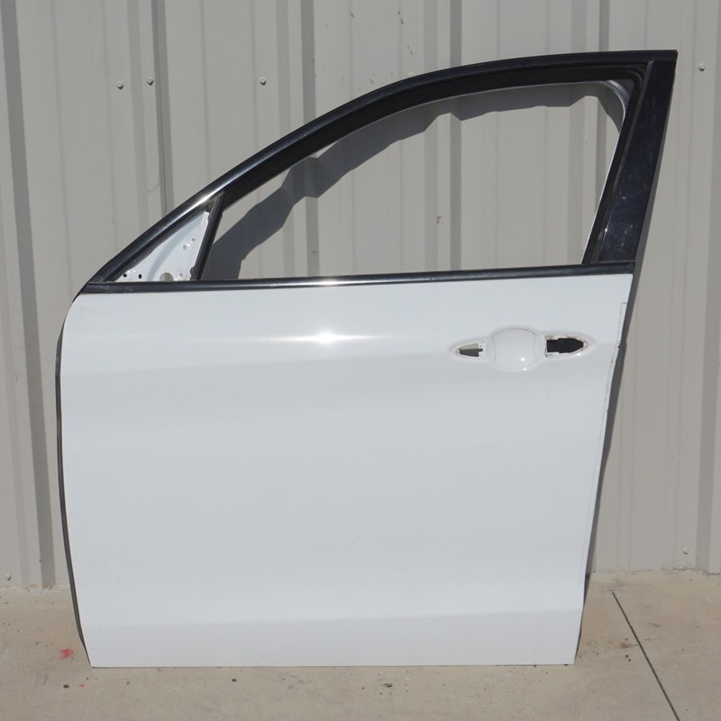2017 - 2024 ALFA ROMEO STELVIO FRONT LEFT EXTERIOR DOOR SHELL WHITE OEM