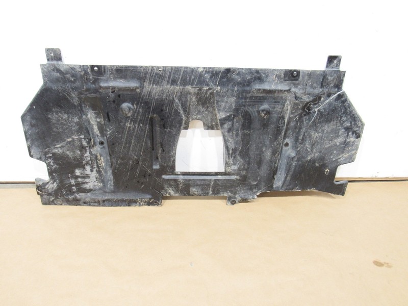 14-17 Audi R8 V10 2015 Front Center Underbody Skid Plate Splash Guard Panel ;:Y