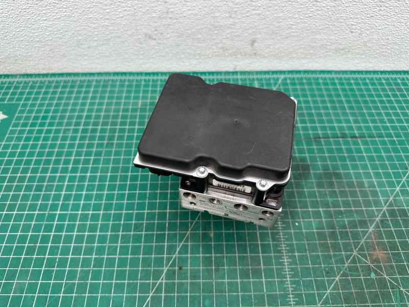 14-16 LAND ROVER LR4 ABS ANTI LOCK BRAKE PUMP CONTROL MODULE OEM