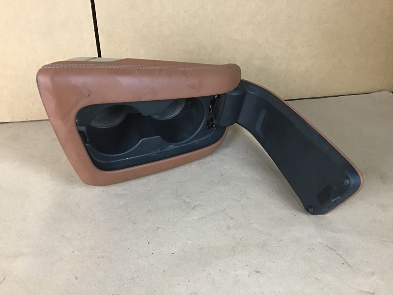 Audi R8 2022 Front Center Console Armrest Arm Rest Cup Holder 18-23 ; :A