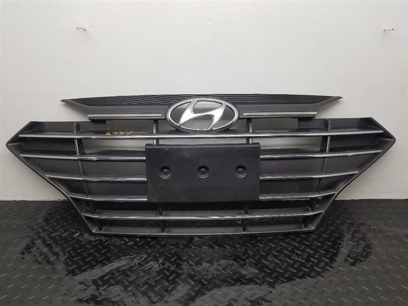 19-20 Hyundai Elantra Sedan Grille Assembly OEM 86350-F3510
