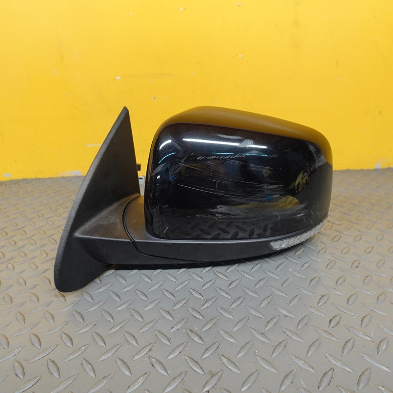 2023-2024 DODGE DURANGO FRONT LEFT SIDE DOOR MIRROR 7JJ67DX8AA (COVER SCRATCHES)