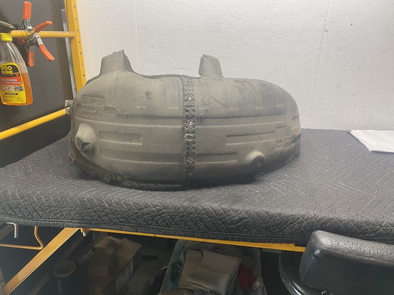 2017 KIA SORENTO LX RIGHT REAR INNER FENDER OEM