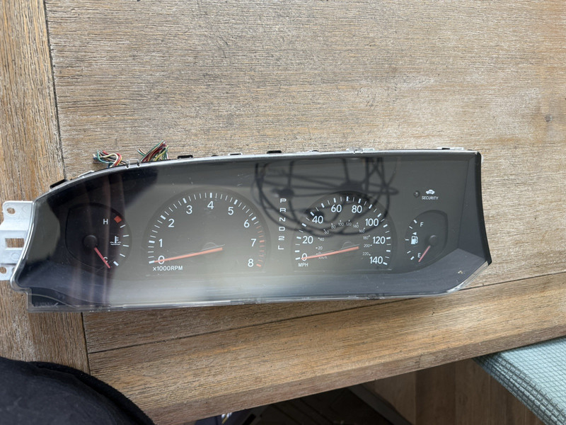 2004 TOYOTA AVALON SPEEDOMETER INSTRUMENT CLUSTER 221,420 MILES 83810-07060