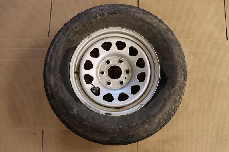 2014-2019 CHEVY SILVERADO 1500 WHEEL RIM R17 17X8 FIRESTONE 255/ 70 110S OEM