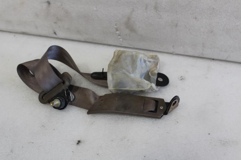 1989 1990 1991 1992 1993 1994 MAZDA MPV VAN RIGHT REAR SEAT BELT BEIGE