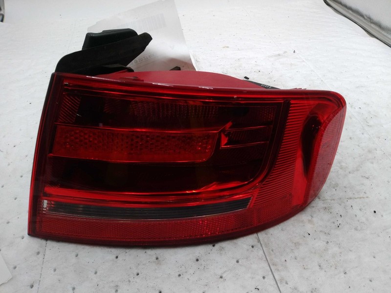 Used Right Tail Light Assembly fits: 2010 Audi A4 Sdn incandescent bulb opt 8SA
