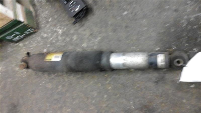 2007-2008 YUKON Shock Absorber Air Shock Passenger