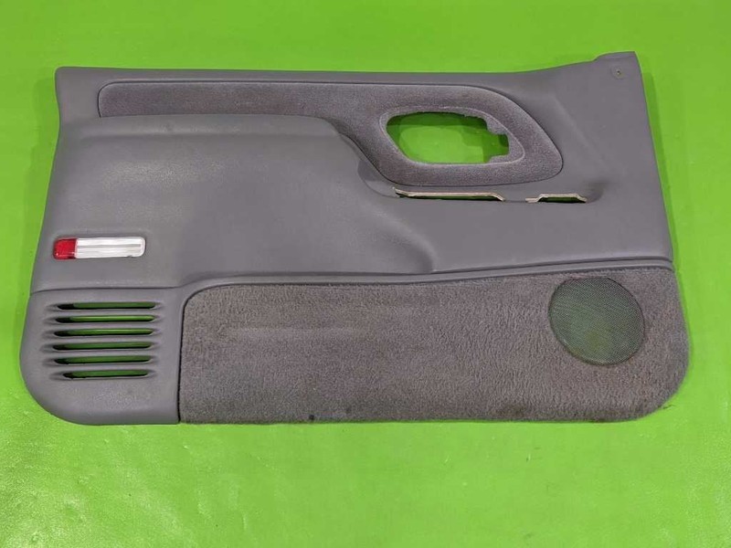96-99 SUBURBAN DRIVER LEFT/PASSENGER RIGHT FRONT INTERIOR DOOR PANEL4474-22