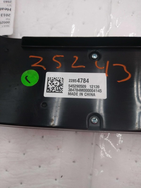 2013 Chevrolet Malibu A/C Selector Switch OEM 22854784 135K Mileage
