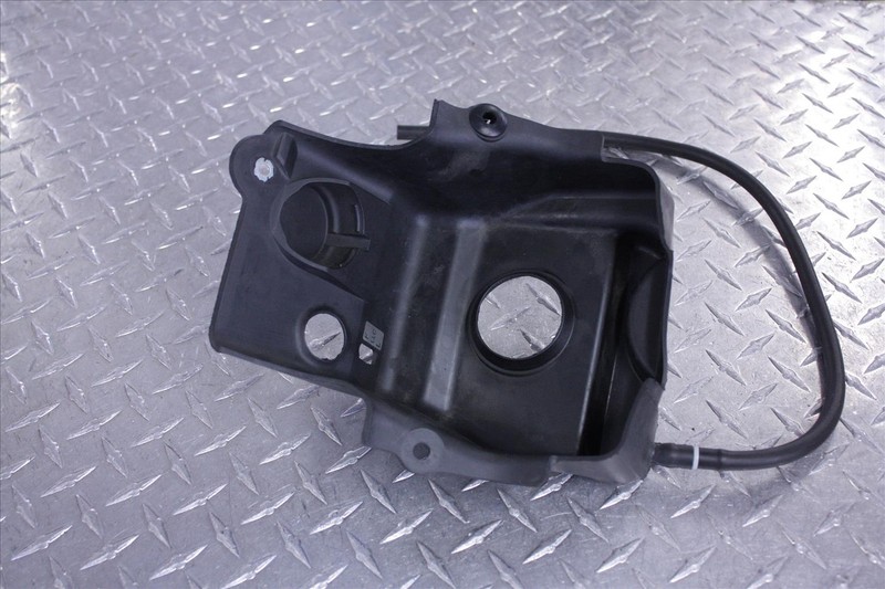 2008 SUZUKI AN 400 GAS FUEL PETROL TANK RUBBER BIB COVER GUARD OEM AN400 08