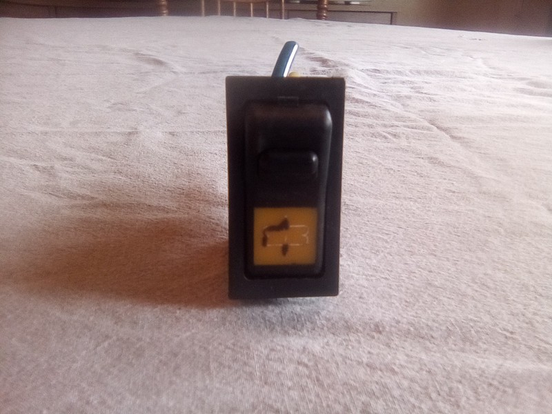Freightliner 821-0001-006 Suspension Switch