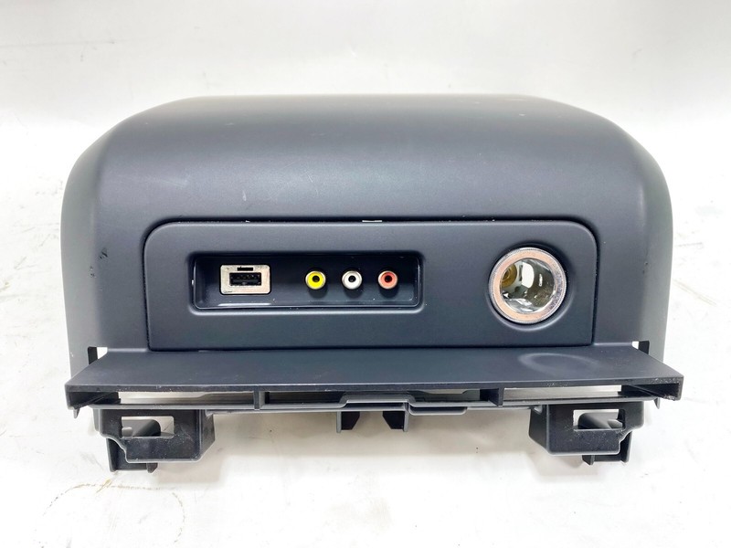 14-16 RANGE ROVER SPORT REAR CENTER CONSOLE AUDIO MEDIA INPUT PANEL OUTLET OEM