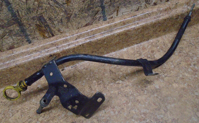 2005 Saturn Ion Engine Oil Level Checker Dip Stick Tube Sleeve Check Motor 2006