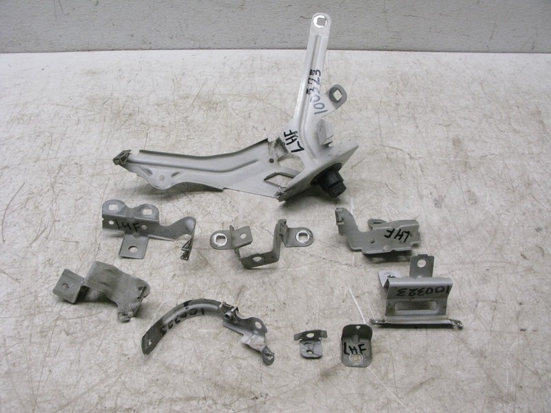 10-17 BMW F07 535i 550i GT FENDER MOUNT SUPPORT BRACKET LEFT DRIVER OEM 100323