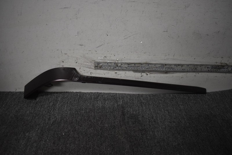 2015-2017 RANGE ROVER MOLDING RIGHT SIDE FACTORY OEM