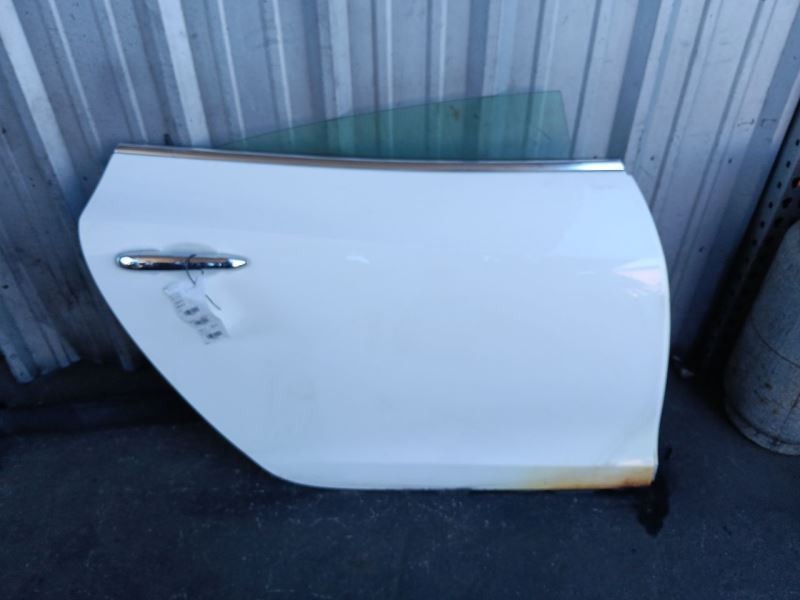 14-21 Maserati Quattroporte Right Rear Door Shell White