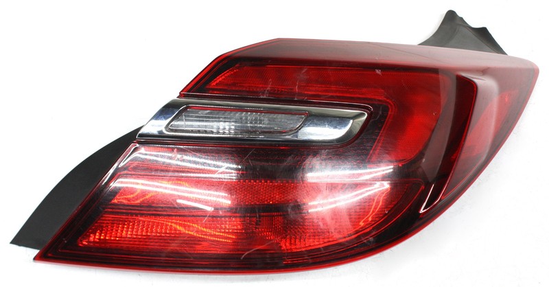 OEM Right Passenger Side LED Tail Lamp For Buick Regal 39024207