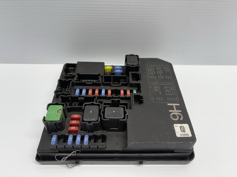 15-19 Nissan Sentra Fuse Box Control IPDM-Engine Room Unit OEM 284B73RA3B H6