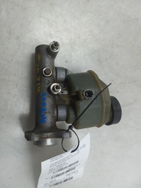 95-00 TOYOTA TACOMA SR5 2.7L 4WD AT BRAKE MASTER CYLINDER WITH RESERVOIR