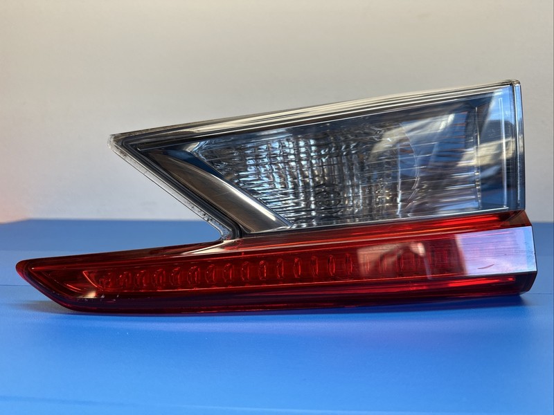 RIGHT INNER TAILLIGHT | 2015 - 2018 LEXUS RC200T RC350 OEM CPE RR RH Passenger