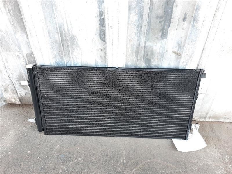 AC Condenser Fits 15-16 PORSCHE MACAN 8T0260401