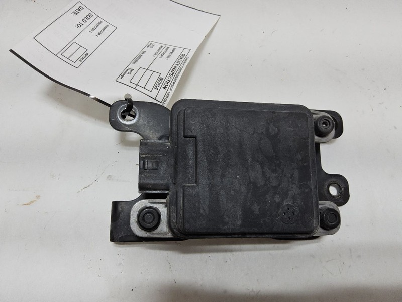 2020-2021 Kia TELLURIDE Front Adaptive Cruise Radar Unit Behind Grille