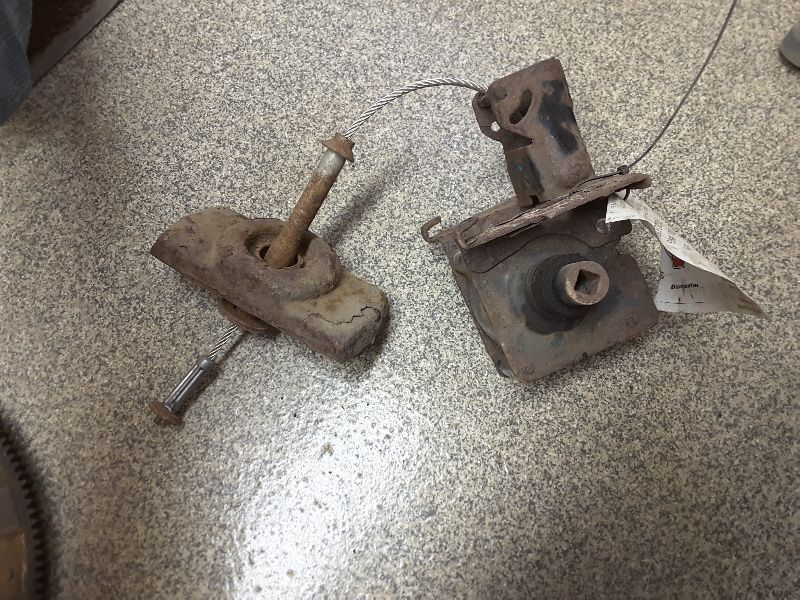 F1502005 Spare Wheel Carrier 134281