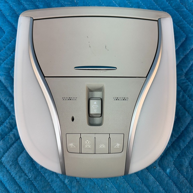 2016-2020 INFINITI QX60 ROOF UPPER OVERHEAD CONSOLE READING DOME LIGHT LAMP OEM