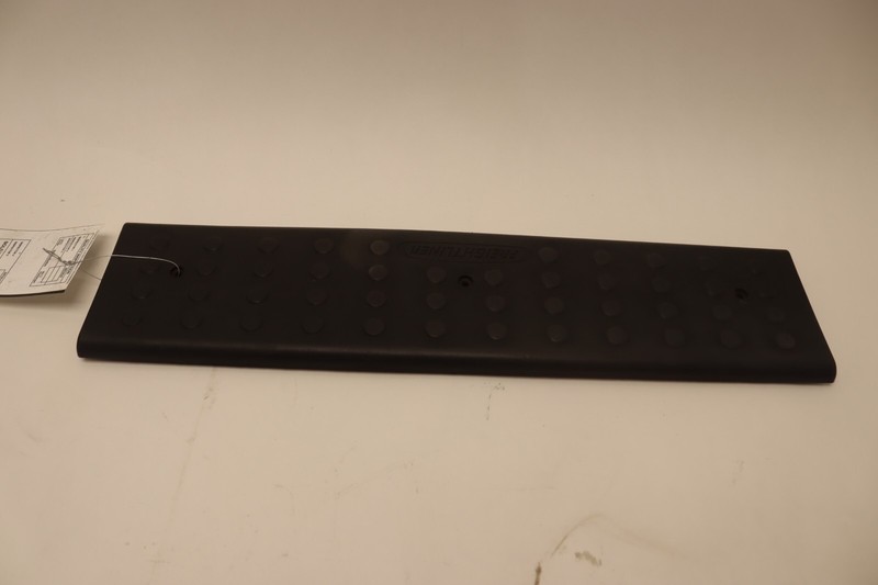 2008-2017 FREIGHTLINER CASCADIA 125 DOOR SILL STEP PLATE SCUFF COVER PANEL OEM