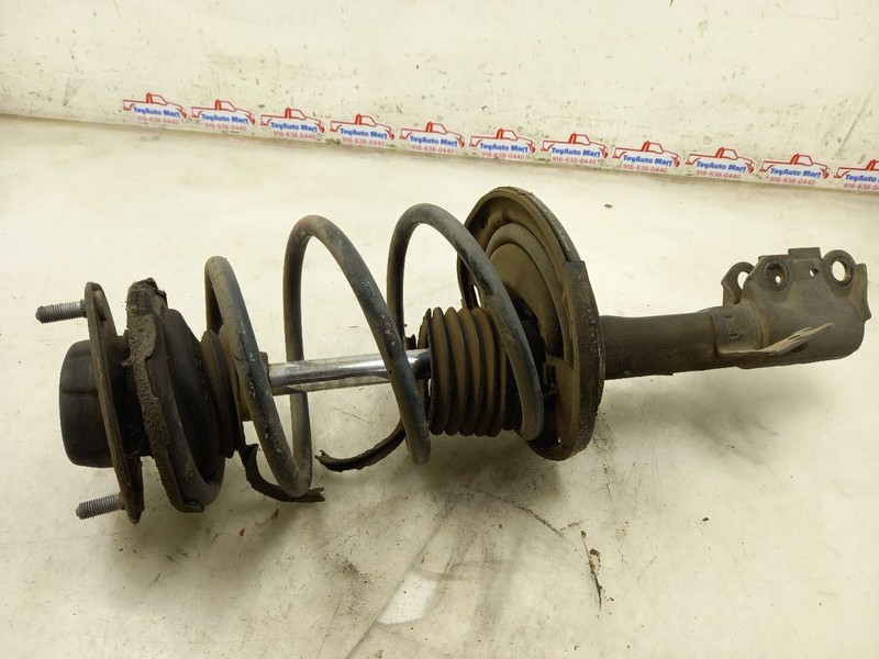04 LEXUS ES330 FRONT DRIVER LEFT STRUT THRU 5/04