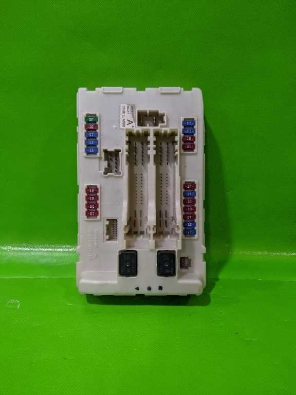 07 08 09 ALTIMA ENGINE FUSE BOX IPDM POWER SUPPLY OEM 4563-10