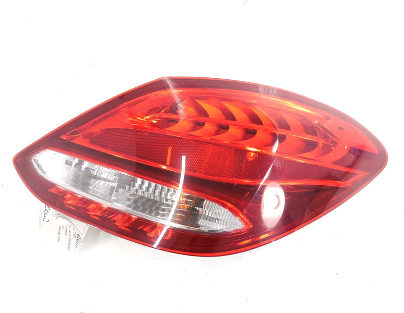 2015-2018 Mercedes-Benz C300 Sedan Tail Light Lamp Passenger Right OEM LED