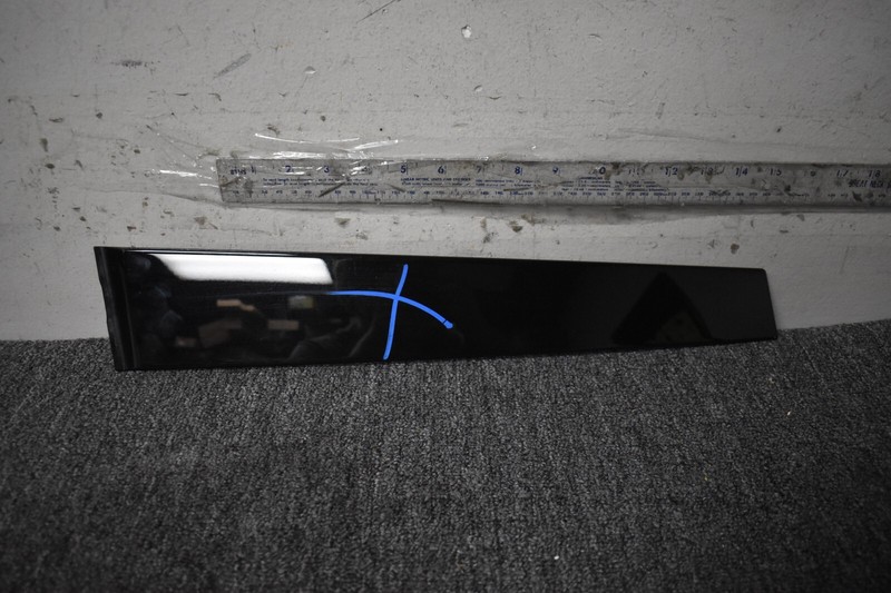 2020-2022 NISSAN ARMADA DOOR APLIQUE FACTORY OEM