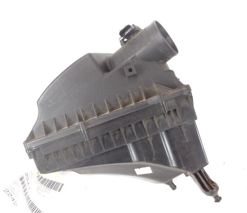 2010-2013 Jaguar XJ Air Cleaner Housing Box Driver Left LH OEM