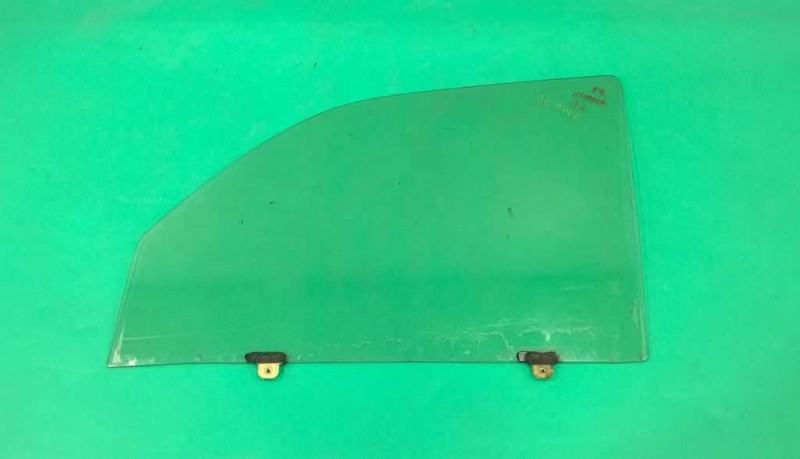 96 97 98 99 00 01 02 4 RUNNER DRIVER LEFT FRONT WINDOW DOOR GLASS OEM 3549-35
