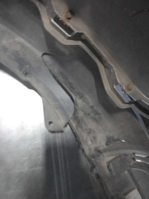 2015 Hyundai Santa Fe Bumper Assembly Grey OEM Cracked Tab 111k Miles