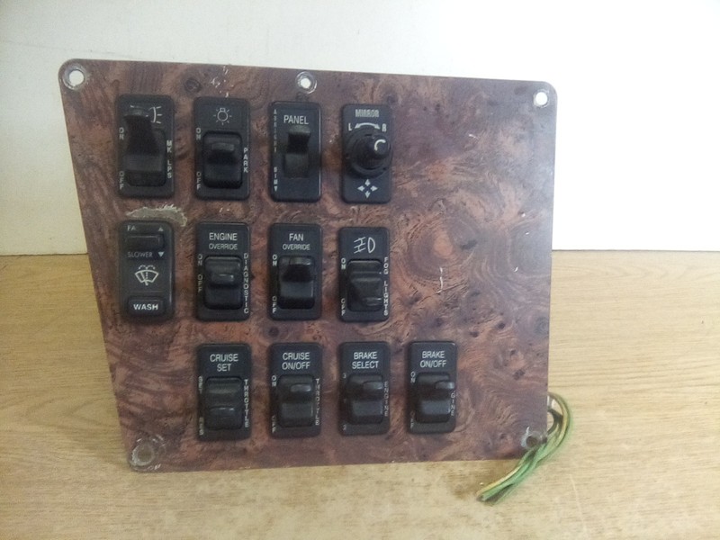 International 9200 Dash Switch Panel 12 Switches