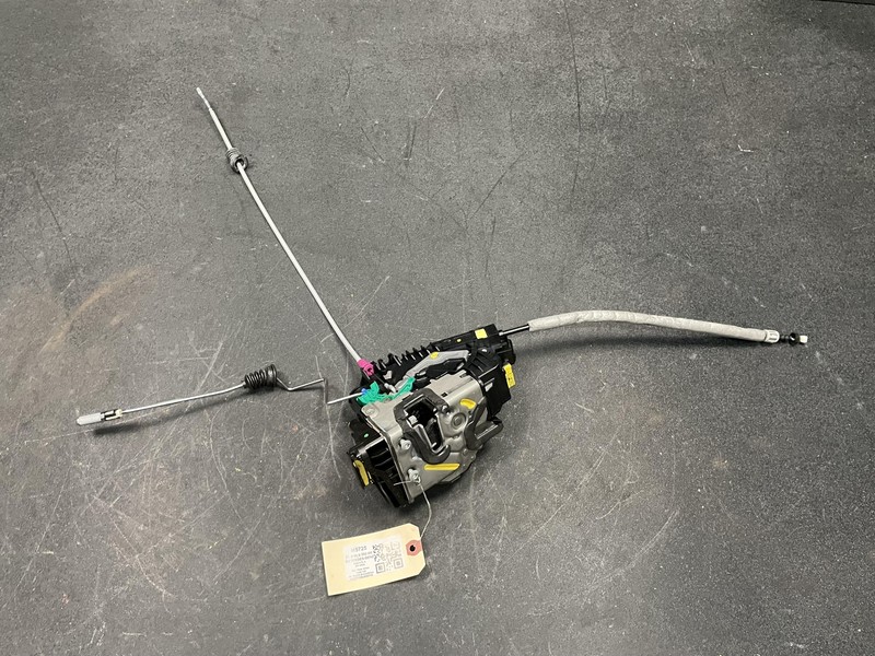 Rear Left Door Lock Latch 2018 Mercedes GLS 550 0997301335 2017 2019