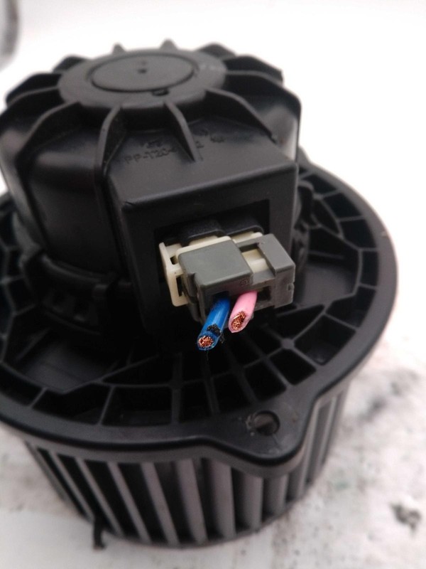 2021 KIA Telluride HVAC Blower Motor OEM 97113A9000 Used 44K Miles