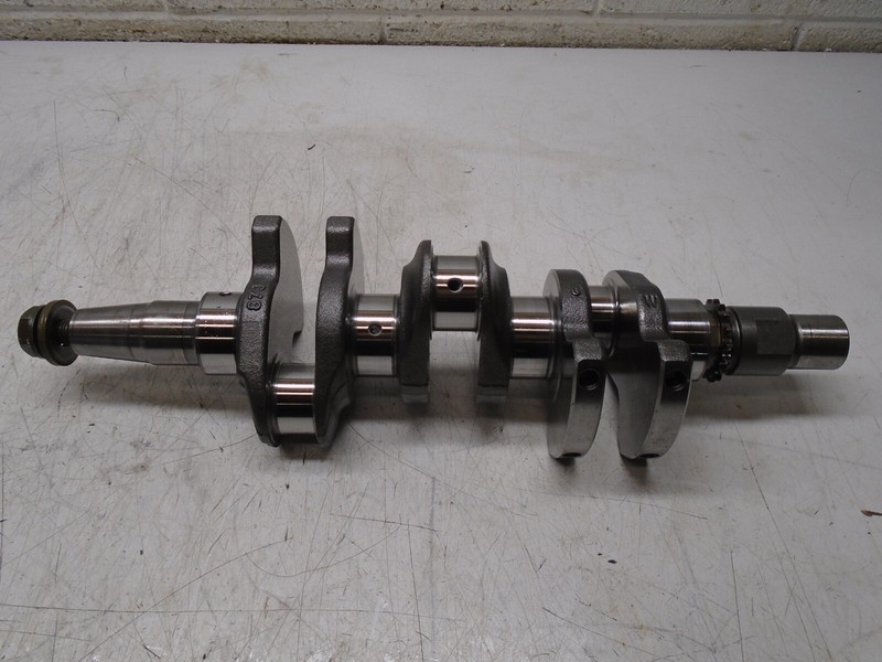 W55031319 OMC Johnson 1999-2010 Crankshaft 40 50 HP 3 Cyl 4-Stroke