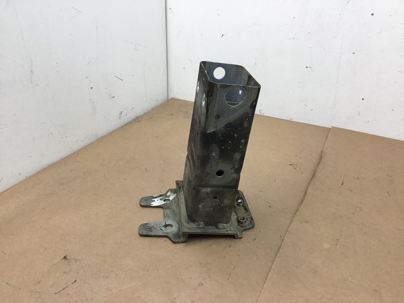 Jaguar XJ XJL Front Right Bumper Reinforcement Support Bracket 10-19 :Y
