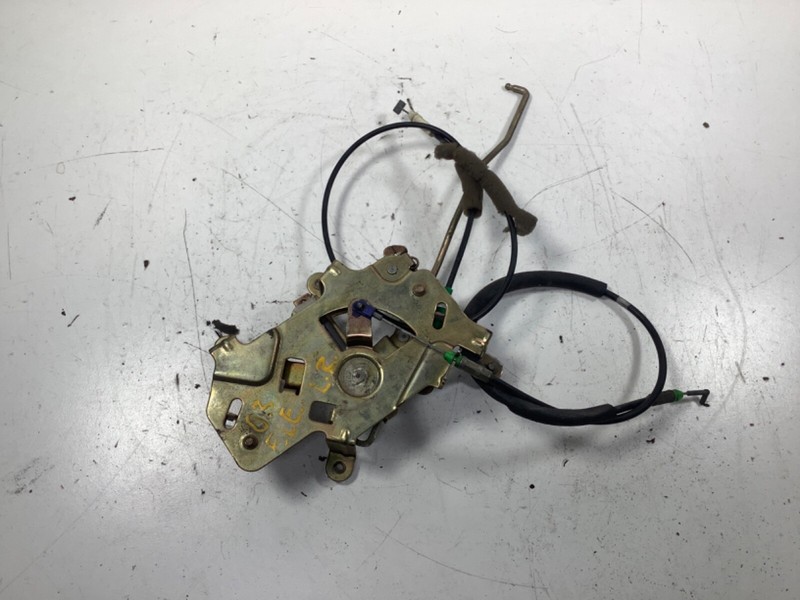 03-011 Honda Element Left Rear Access Panel Control Assembly 72662-SCV-A01 OEM