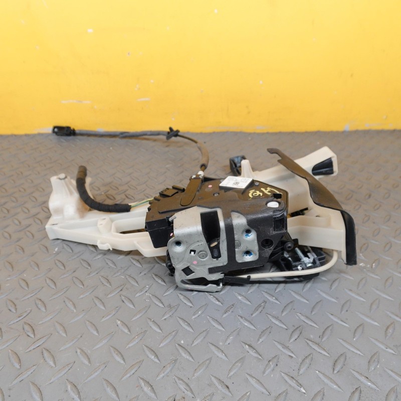 2017-2019 FORD ESCAPE Rh Door Lock Latch Actuator Rear Right Side