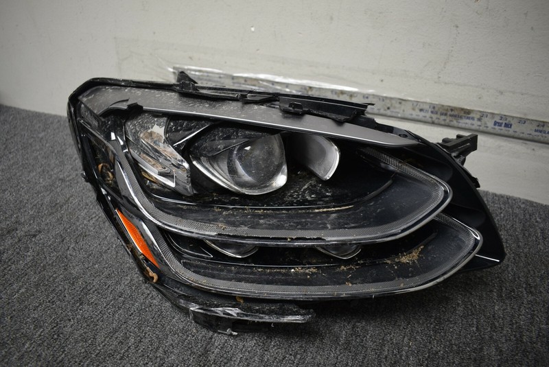 2019-2020 KIA K900 HEADLIGHT RIGHT SIDE FACTORY OEM