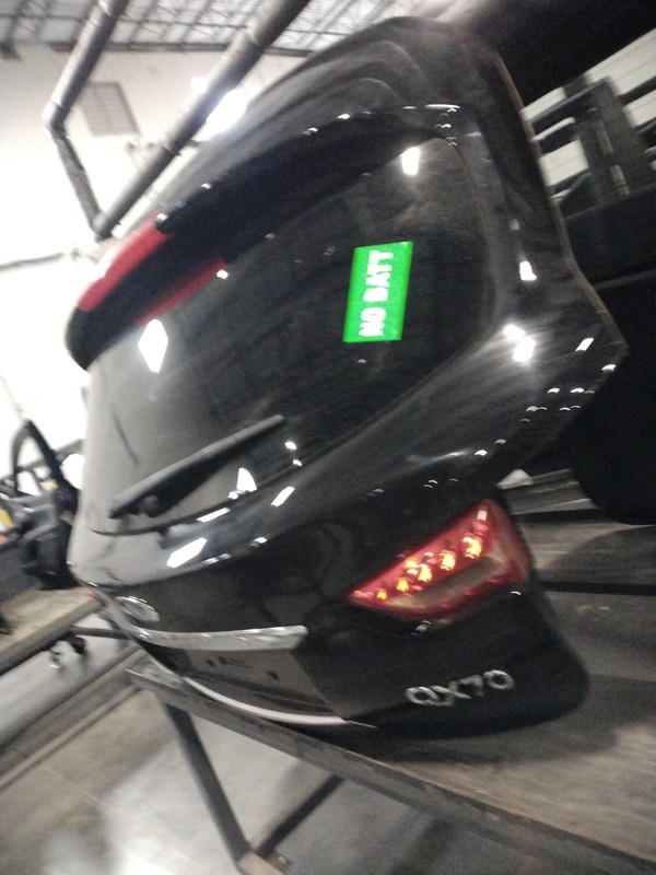 Used Deck Lid fits: 2015 Infiniti QX70 w/o surround view Grade C
