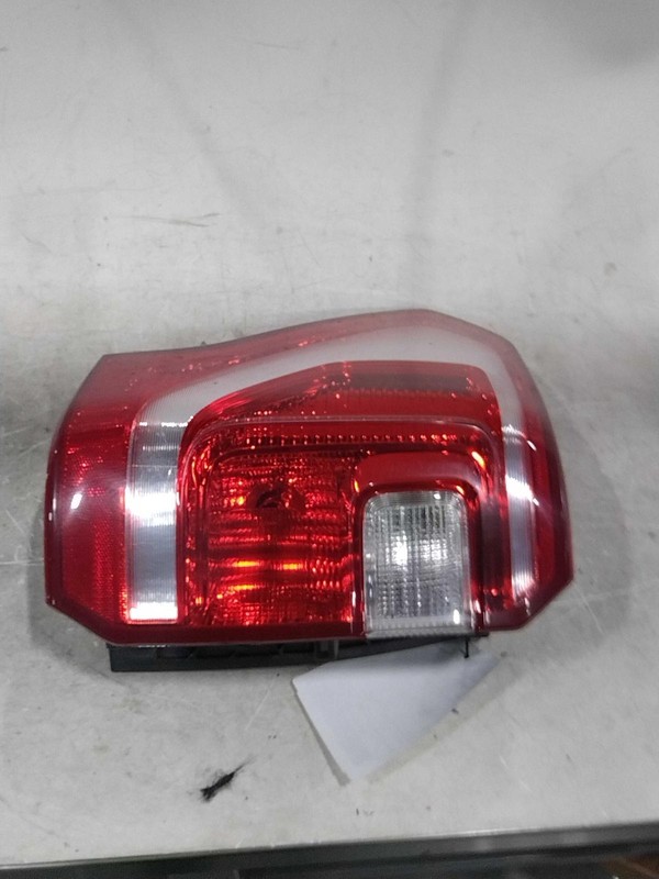 2020 Ford Expedition Left Tail Light Assembly Grey 661930 77K Miles