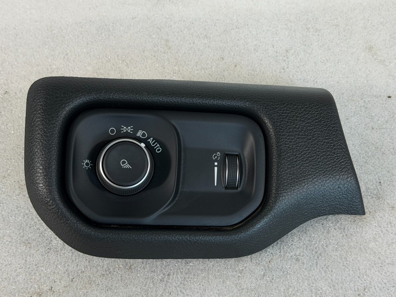 2021-2024 Dodge Ram 2500 3500 OEM Headlight Switch 68156066AC