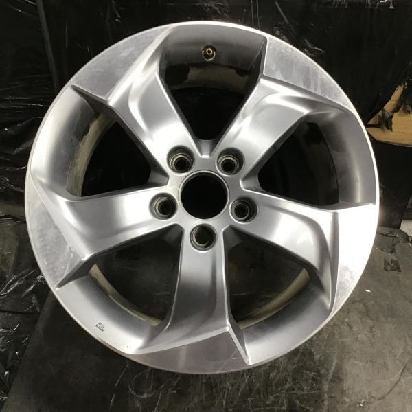 2016-2022 Honda HR-V 64075 Wheel 17 x 7.5 Rim Silver Machined 42700T7WA82